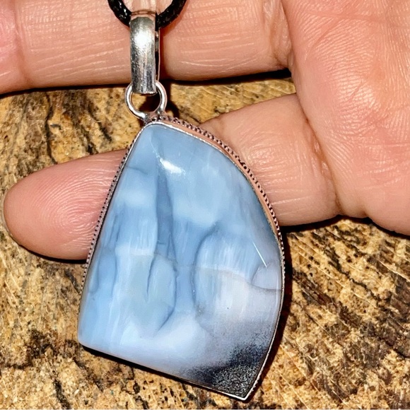Owyhee Opal Pendant  1 1/2” - Picture 1 of 6